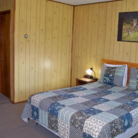 Stardust Motel Haines Junction Eksteriør billede