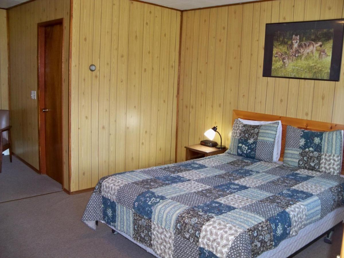 Stardust Motel Haines Junction Eksteriør billede